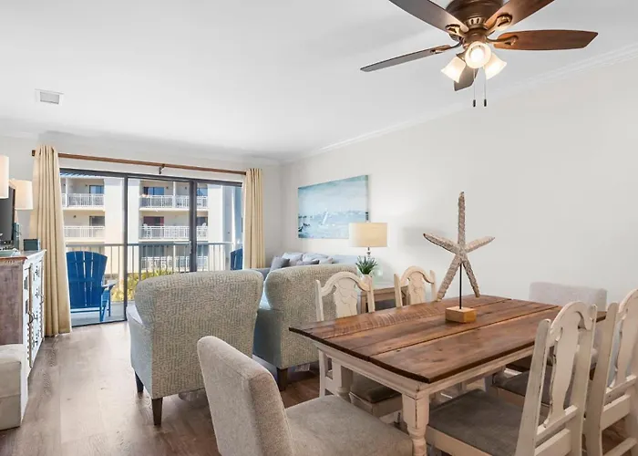 Apartment Salt And Light At Romar 213